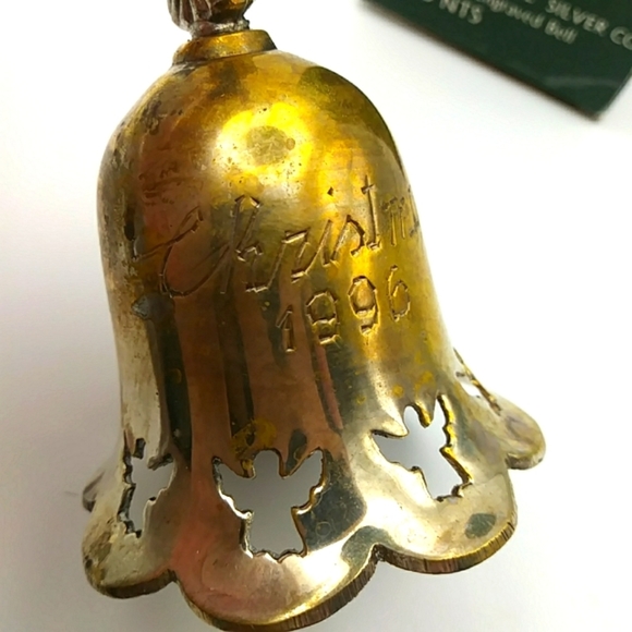 Vintage 1996 Silverplated Engraved Bell "Christmas 1996" International Silver Co - Picture 2 of 8